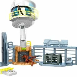 Jurassic World Outpost Chaos Playset