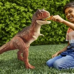 Jurassic World Super Colossal Carnotaurus Toro